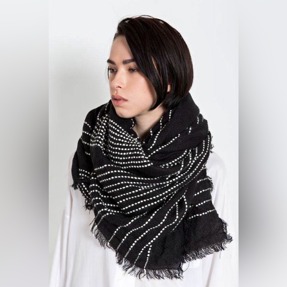 OAK+FORT Large Warm Scarf - Picture 4 of 5